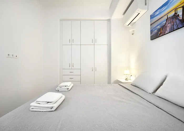 Anius Apartments